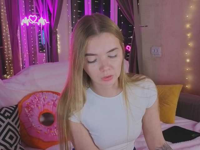 Trusty-dottie's BongaCams show and profile