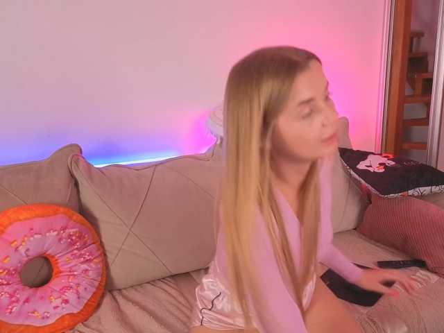 Trusty-dottie live cam on BongaCams