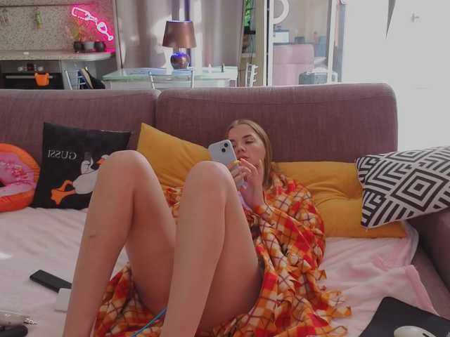 Trusty-dottie live cam on BongaCams