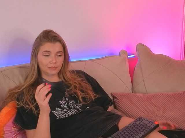 Trusty-dottie live cam on BongaCams