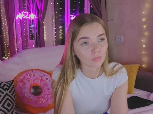 Trusty-dottie's BongaCams show and profile