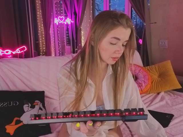 Trusty-dottie's BongaCams show and profile