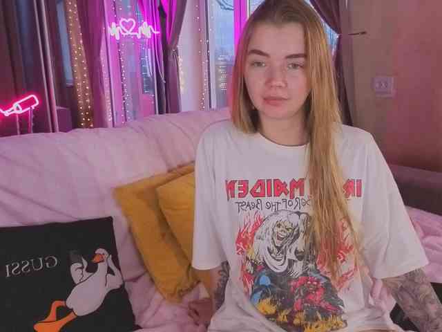 CarrieBradshaww webcam