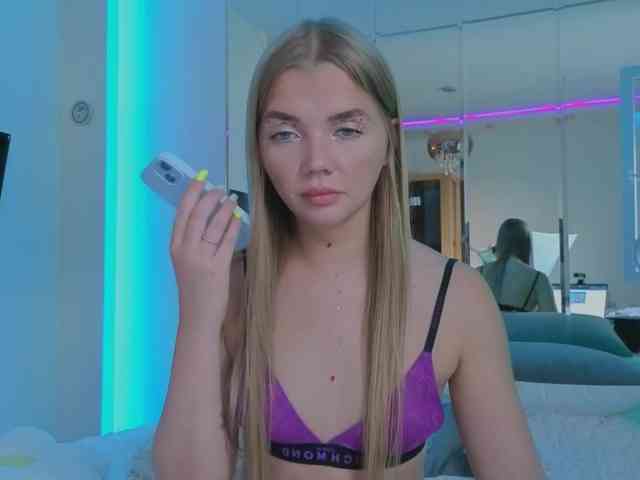 CarrieBradshaww webcam