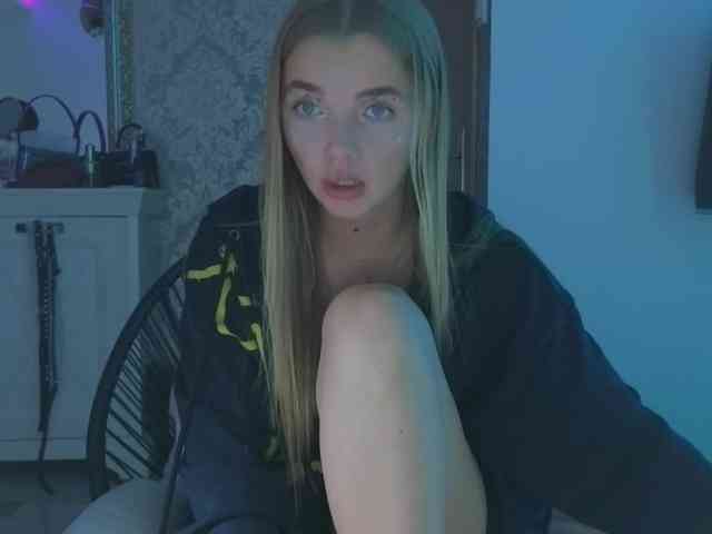 Trusty-dottie Live Webcam on BongaCams