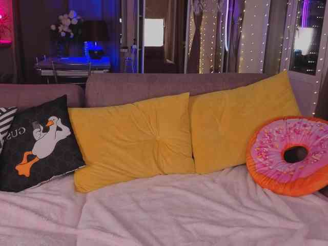 CarrieBradshaww webcam