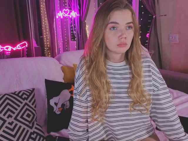 CarrieBradshaww webcam