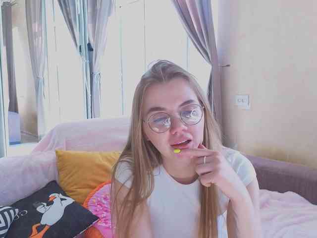 CarrieBradshaww webcam