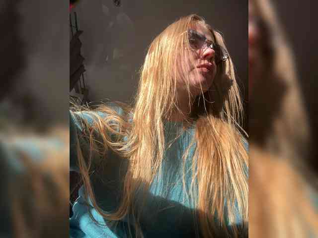 CarrieBradshaww webcam