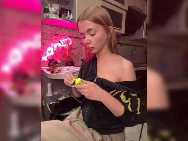 CarrieBradshaww webcam