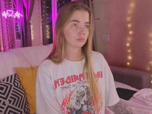 CarrieBradshaww webcam