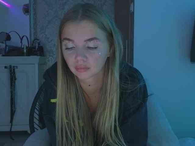 CarrieBradshaww webcam