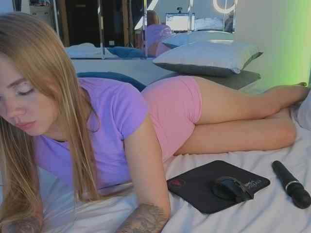 CarrieBradshaww webcam