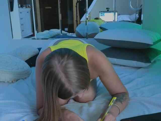 CarrieBradshaww webcam