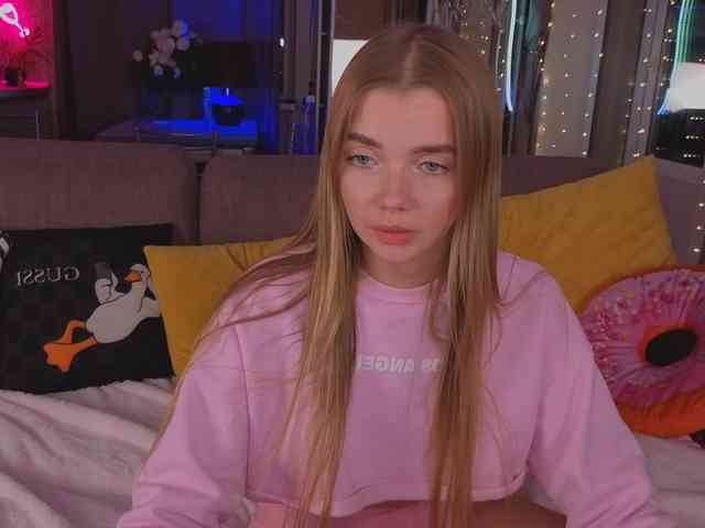 CarrieBradshaww webcam