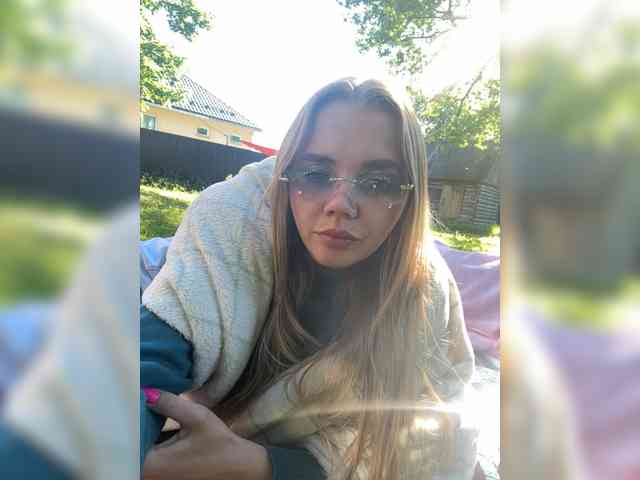 CarrieBradshaww webcam