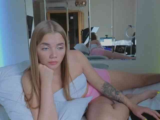 CarrieBradshaww webcam