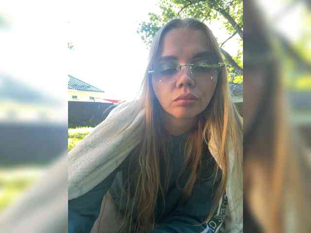 CarrieBradshaww webcam