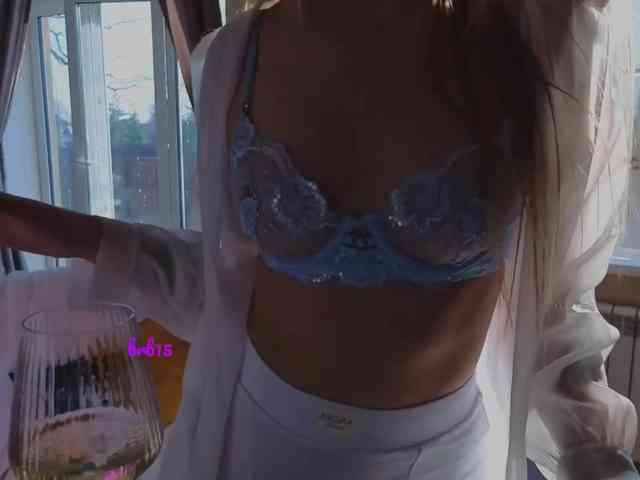 CarrieBradshaww webcam