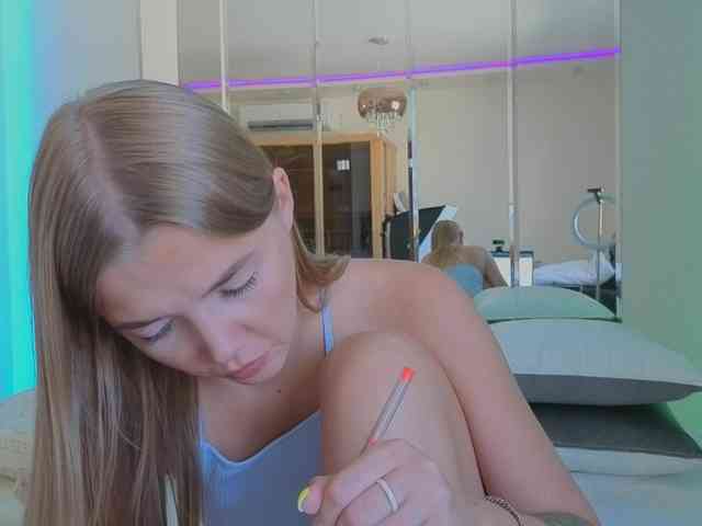 CarrieBradshaww webcam