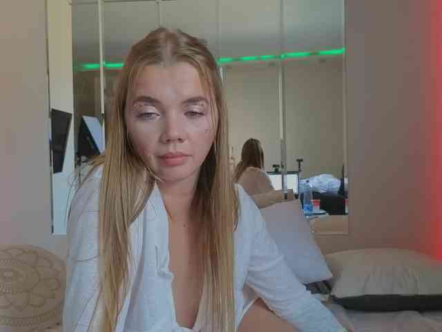 CarrieBradshaww webcam