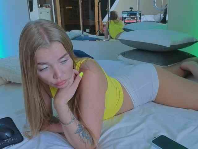 CarrieBradshaww webcam