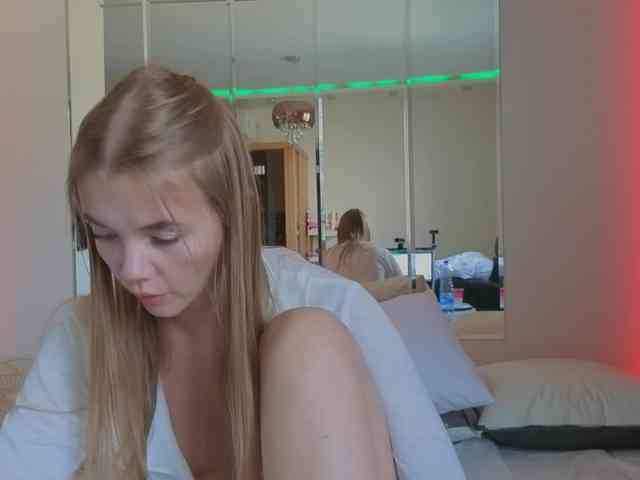 CarrieBradshaww webcam