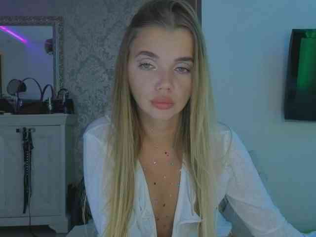 CarrieBradshaww webcam