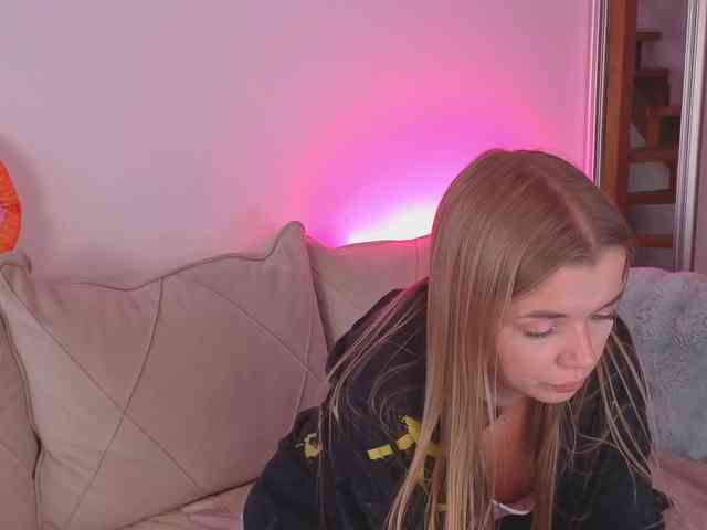CarrieBradshaww webcam
