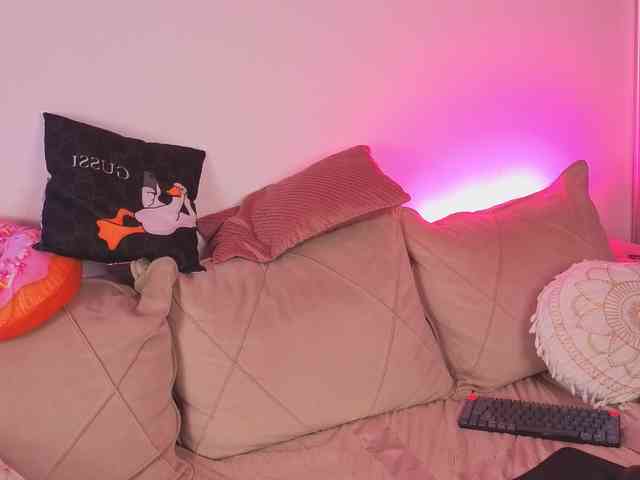CarrieBradshaww webcam