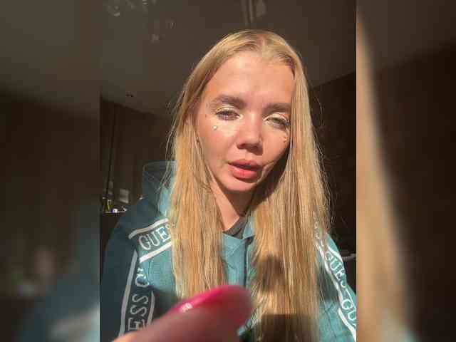 CarrieBradshaww webcam