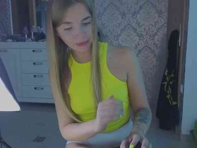 CarrieBradshaww webcam