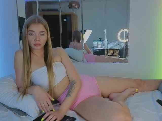 CarrieBradshaww webcam