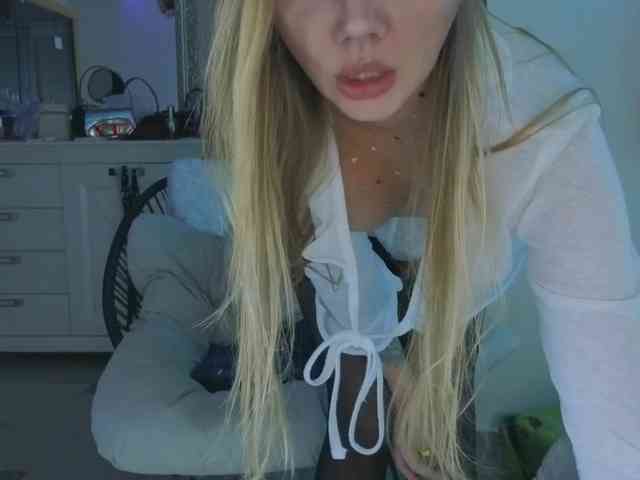 CarrieBradshaww webcam