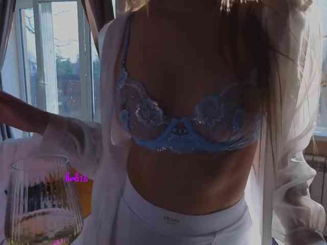 CarrieBradshaww webcam