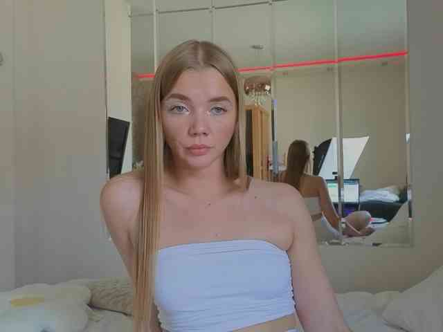 CarrieBradshaww webcam