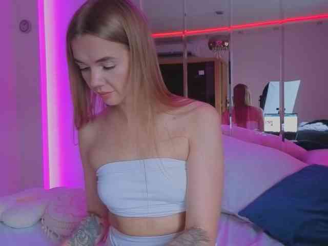 CarrieBradshaww webcam