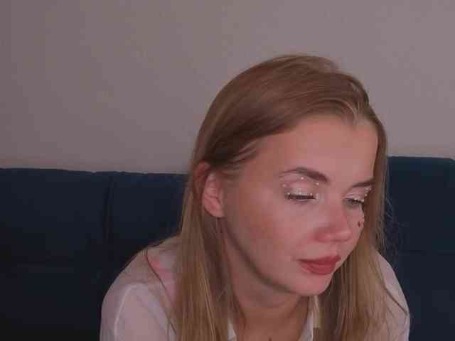 Trusty-dottie Live Webcam on BongaCams
