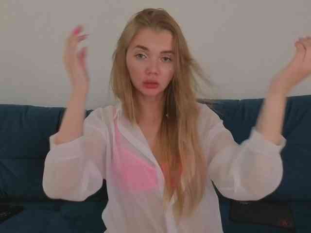 CarrieBradshaww webcam