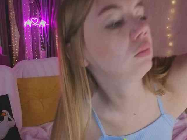 CarrieBradshaww webcam