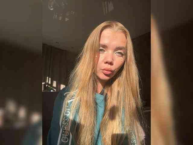 CarrieBradshaww webcam
