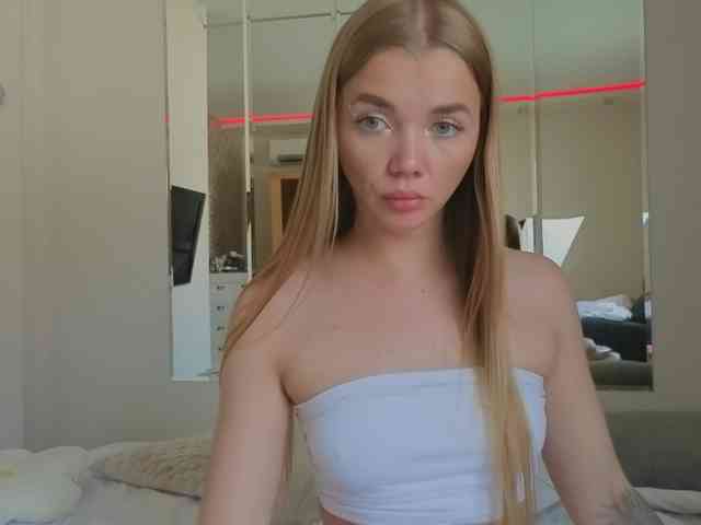 CarrieBradshaww webcam