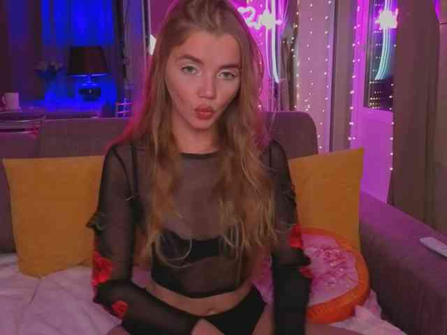 CarrieBradshaww webcam