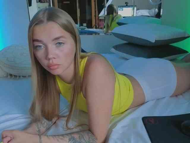 CarrieBradshaww webcam