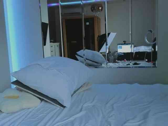 CarrieBradshaww webcam