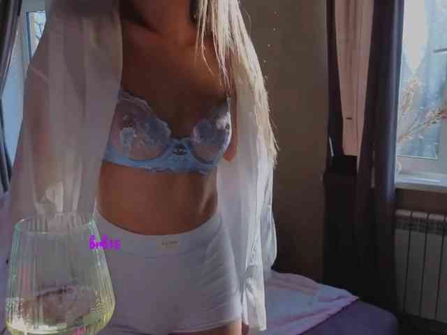 CarrieBradshaww webcam