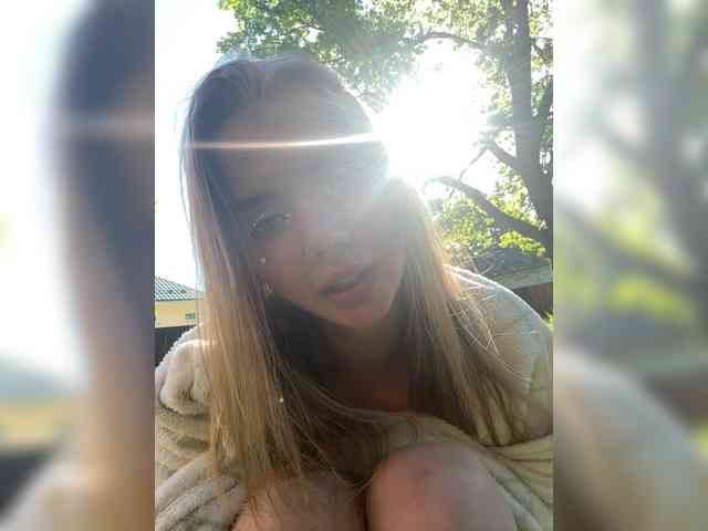 CarrieBradshaww webcam