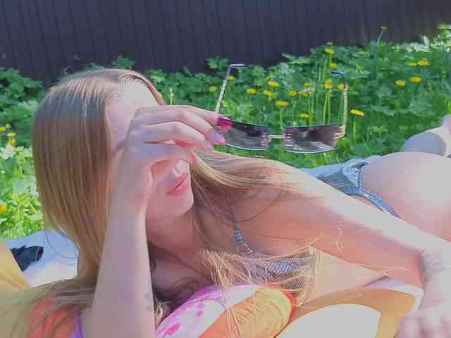 CarrieBradshaww webcam