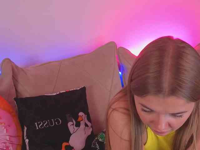 carriebradshaww's live room
