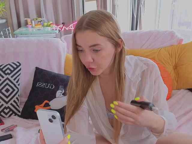 CarrieBradshaww webcam